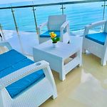 Luxury Ocean View Retreat Pool Jacuzzi & Beach