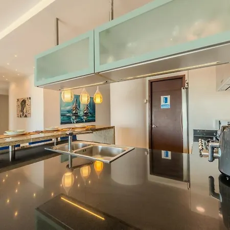 Luxury Ocean View Retreat Pool Jacuzzi & Apartamento *