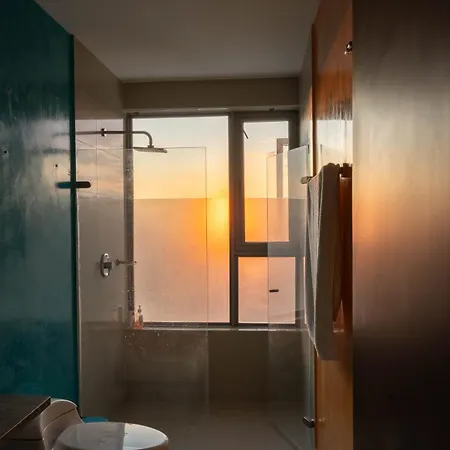 Luxury Ocean View Retreat Pool Jacuzzi &